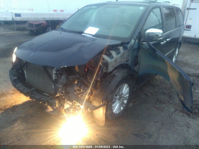 2C4RC1GG9ER100022 Chrysler Town & Country Limited