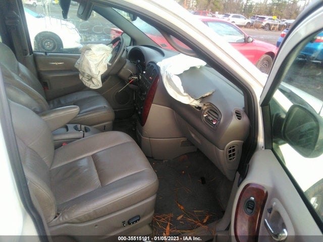 2C8GP64L01R207950 Chrysler Town & Country