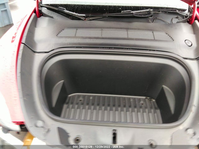 Tesla Model Y 2022 7SAYGDEE6NF352795 Image 12