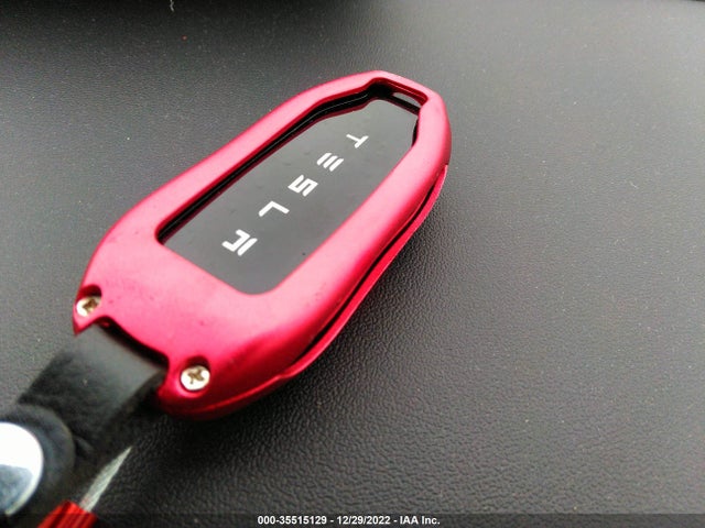 Tesla Model Y 2022 7SAYGDEE6NF352795 Image 3