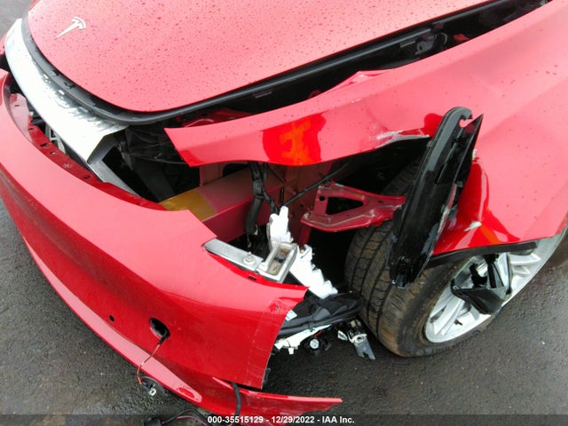 Tesla Model Y 2022 7SAYGDEE6NF352795 Image 8