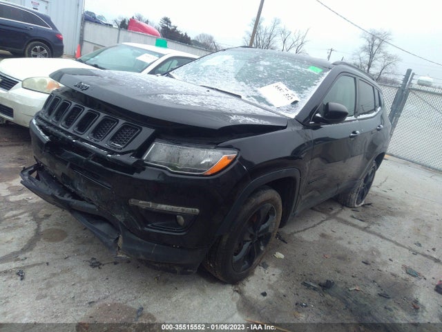 Jeep Compass 2018 3C4NJDBB8JT433546 Image 2