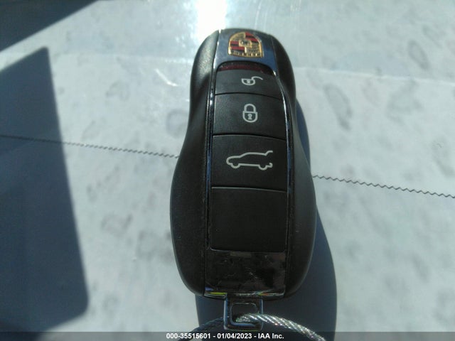 2017 Porsche Cayenne, VIN: WP1AB2A23HLA50135