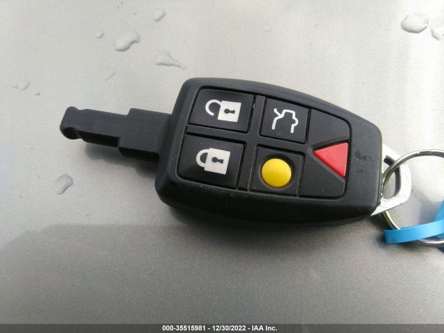 YV1MH682352073324 Volvo S40