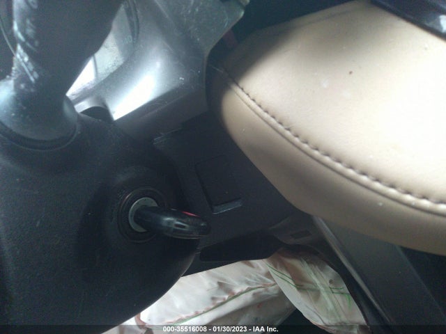 2017 Toyota RAV4, VIN: JTMWFREV4HJ706539