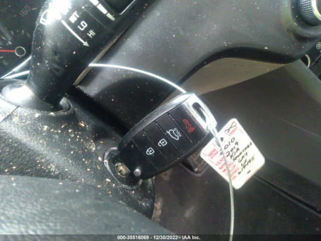 KNDPM3AC2K7619495 KIA Sportage Lx
