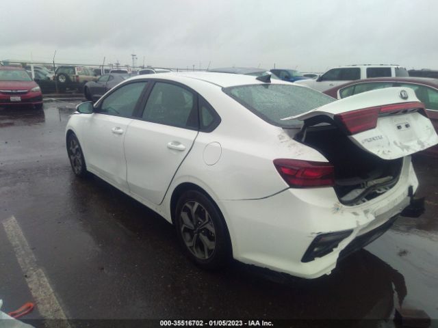 3KPF24AD6ME354812 KIA Forte Lxs