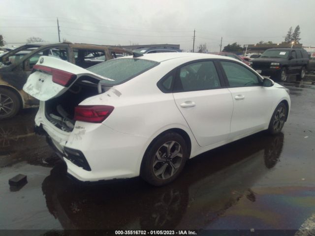 3KPF24AD6ME354812 KIA Forte Lxs
