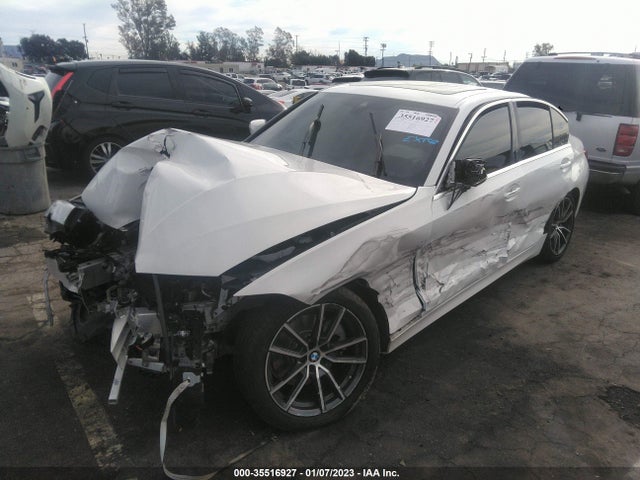 BMW 3 Series 330i 2019 WBA5R1C5XKAK07241 Image 2