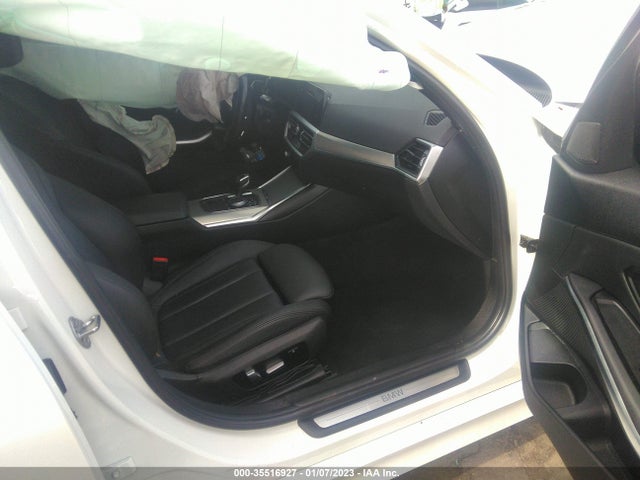 BMW 3 Series 330i 2019 WBA5R1C5XKAK07241 Image 5