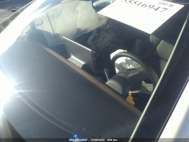 Tesla Model Y Long Range 2021 5YJYGDEE6MF278662 Image 7