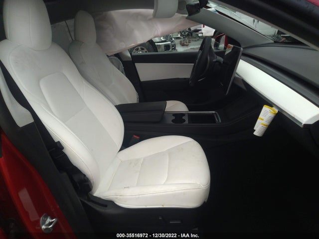2022 Tesla Model Y, VIN: 7SAYGDEE2NF313301