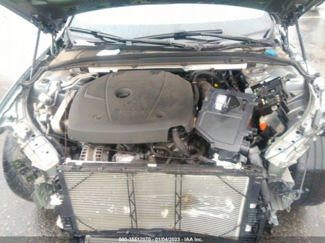 7JRA22TK8KG009886 Volvo S60 Momentum