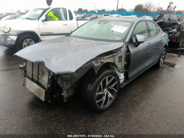 7JRA22TK8KG009886 Volvo S60 Momentum