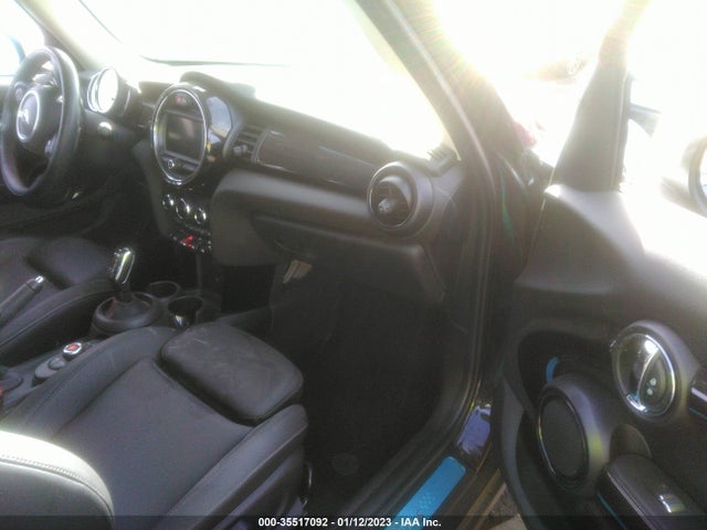 2020 Mini Cooper, VIN: WMWXU9C0XL2L39504