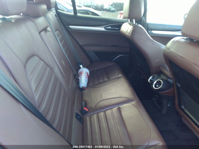 ZASFAKNN2J7C02006 Alfa Romeo Stelvio
