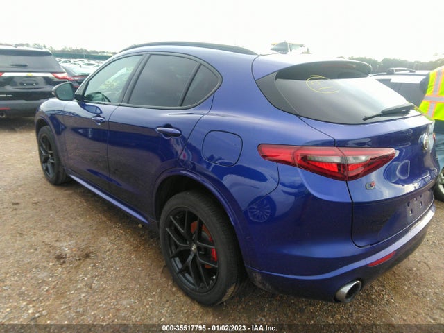 ZASPAKBN3M7D09272 Alfa Romeo STELVIO TI