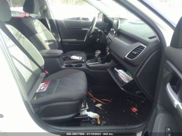 KNDEPCAA3M7139563 KIA Seltos Lx
