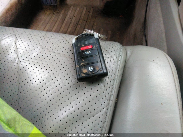 2011 ACURA TL TECH VIN: 19UUA8F55BA002941