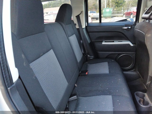 2008 JEEP PATRIOT SPORT VIN: 1J8FF28W88D636837