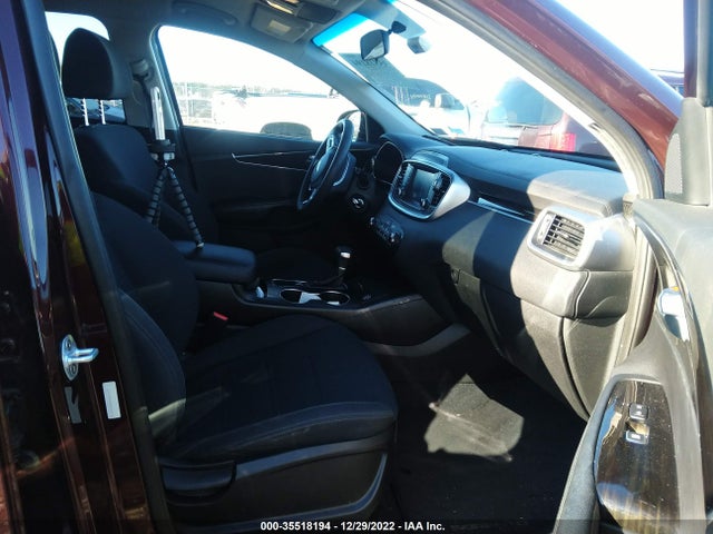 2019 KIA SORENTO LX VIN: 5XYPG4A36KG516791