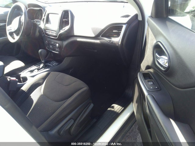 2020 Jeep Cherokee, VIN: 1C4PJLCB9LD653109