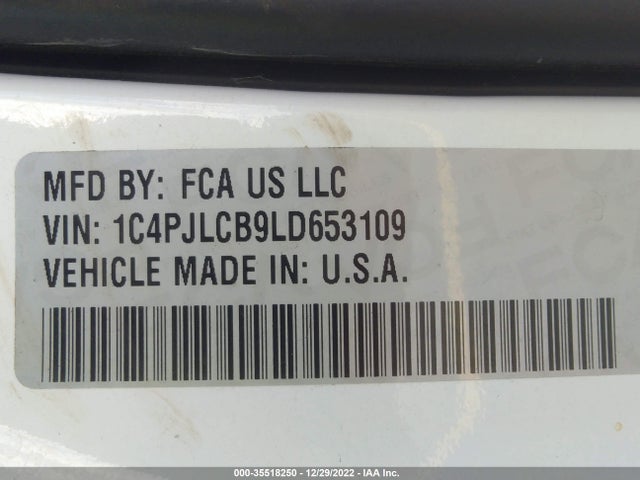2020 Jeep Cherokee, VIN: 1C4PJLCB9LD653109