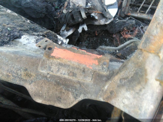 Tesla Model Y Long Range 2021 5YJYGDEE9MF182654 Image 9