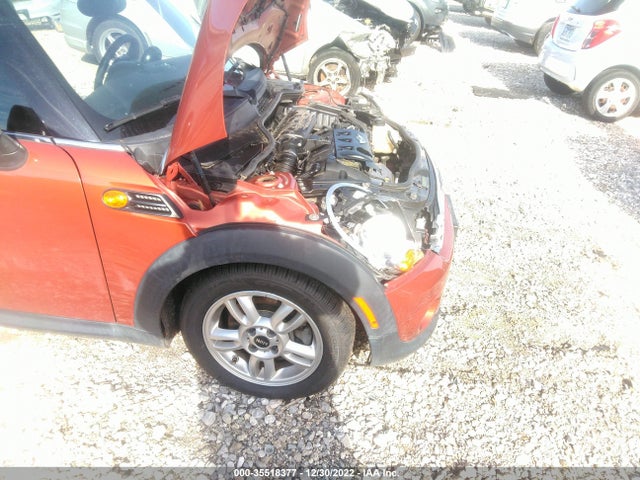 2013 MINI COOPER HARDTOP VIN: WMWSU3C53DT685666
