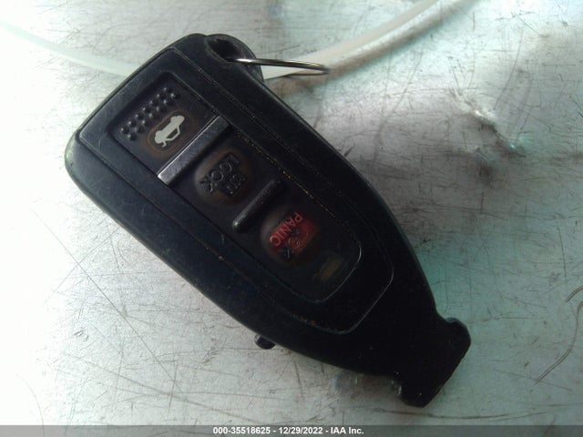 Lexus LS 430 2006 JTHBN36F565033139 Image 3