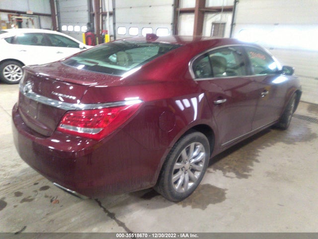 2016 Buick LaCrosse, VIN: 1G4GB5G36GF185082