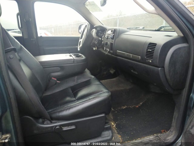 2011 CHEVROLET SILVERADO 1500 LT VIN: 3GCPKSE33BG375578