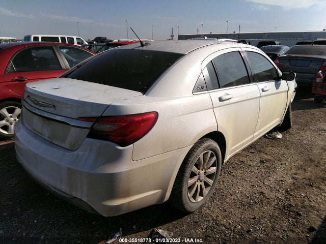 Chrysler 200 Touring 2014 1C3CCBBBXEN176700 Image 6