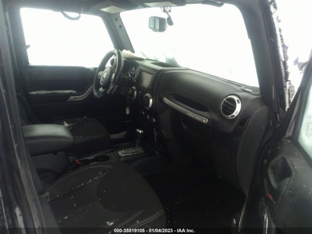 1C4BJWEG6FL686972 Jeep Wrangler Unlimited Sahara