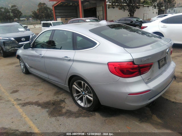 2018 BMW 3 Series, VIN: WBA8Z9C5XJG828552
