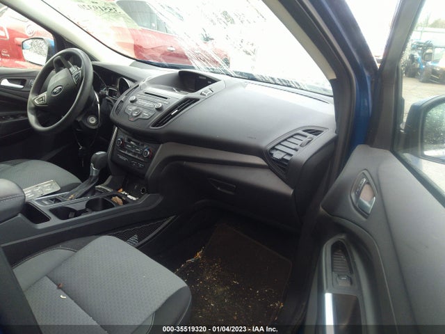 2017 Ford Escape, VIN: 1FMCU9G94HUE53547