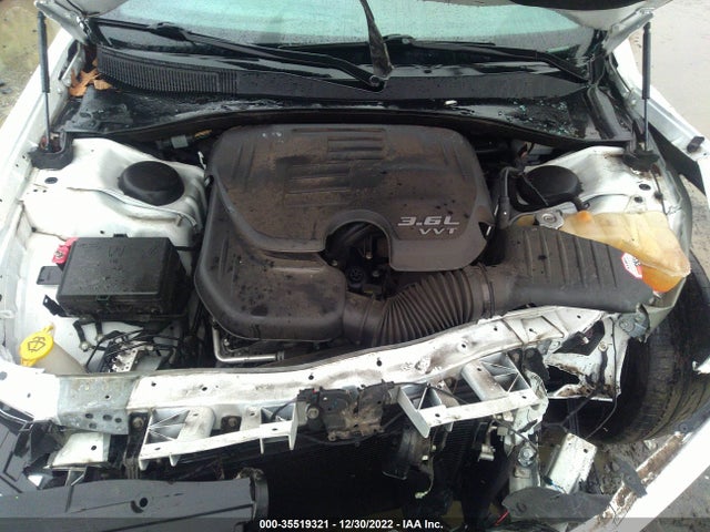 2C3CCABG5FH922213 Chrysler 300 300s