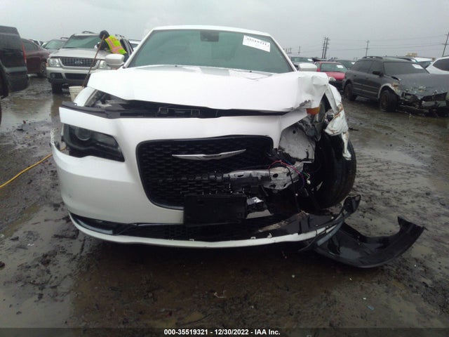 2C3CCABG5FH922213 Chrysler 300 300s