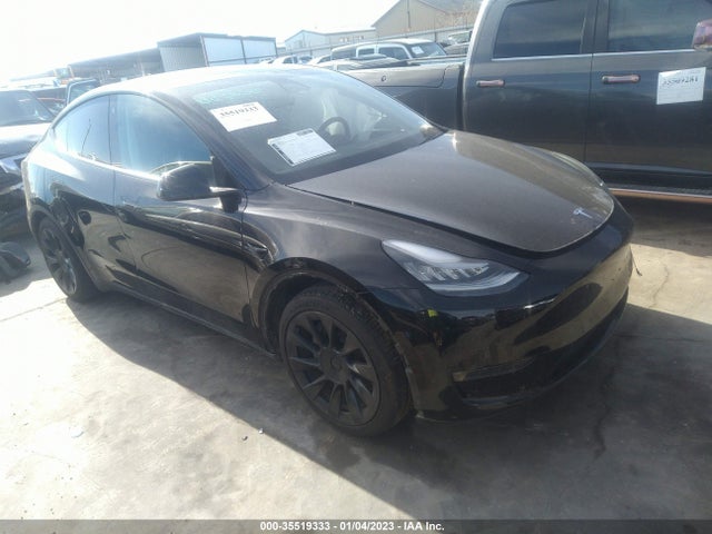 Tesla Model Y Long Range 2021 5YJYGDEE1MF070527 main image