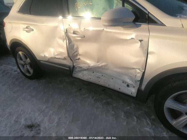 2015 Lincoln MKC, VIN: 5LMCJ2A92FUJ47286