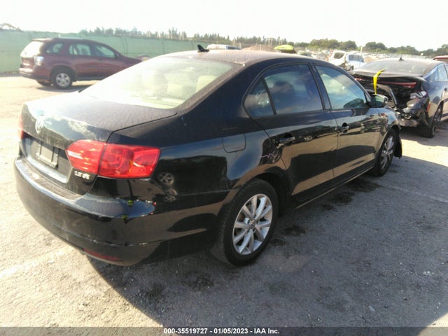 2012 VOLKSWAGEN JETTA SEDAN SE W/CONVENIENCE VIN: 3VWDX7AJ5CM304470