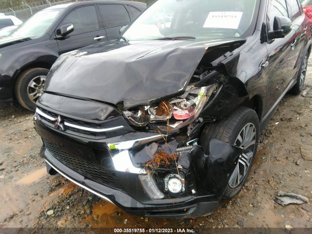 2018 Mitsubishi Outlander, VIN: JA4AP4AWXJU008668