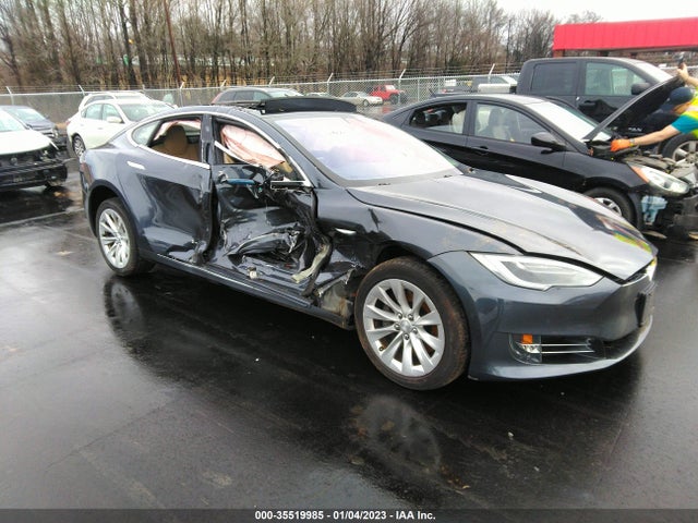2017 Tesla Model S, VIN: 5YJSA1E24HF207297