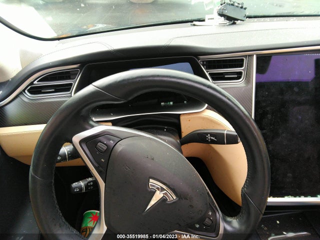 2017 Tesla Model S, VIN: 5YJSA1E24HF207297