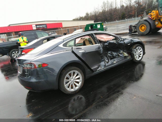 Tesla Model S 100d/90d/75d/60d/p100d 2017 5YJSA1E24HF207297 Image 4