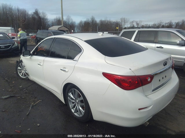 2015 Infiniti Q50, VIN: JN1BV7AR4FM394932