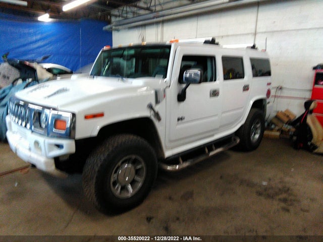 Hummer H2 2004 5GRGN23U54H108338 Image 2