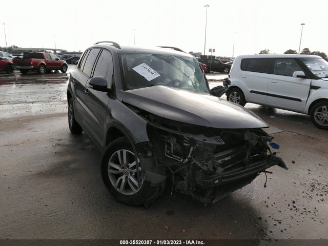 2016 WVGAV7AX4GW556986 main image