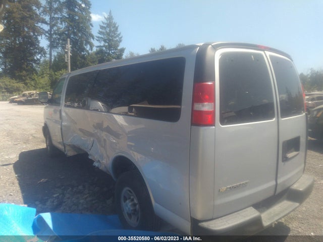 Chevrolet Express Passenger Ls 2019 1GAZGNFG1K1353695 Image 4
