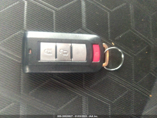 JA4APVAU7MU029521 Mitsubishi Outlander Sport Se